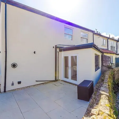 Holiday home Cosy - 1br Retreat - Harrogate & Ripon - Parking *